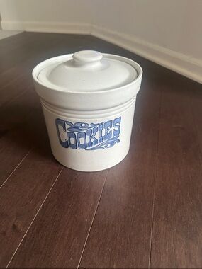 Pfaltzgraff Yorktown Cookie Jar